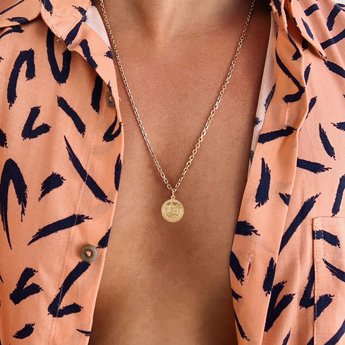 Detailed Prague skyline pendant unisex Pendants Lustrous N.2